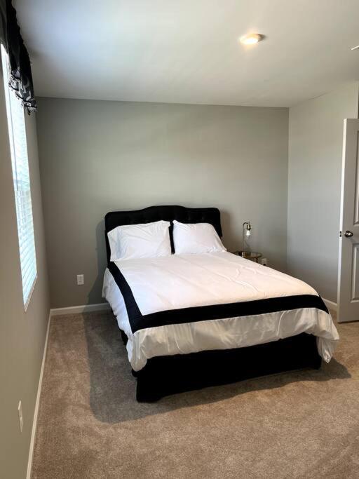 Family Friendly 4Br Home Near Ft Gregg Adams Vsu Petersburg Bagian luar foto