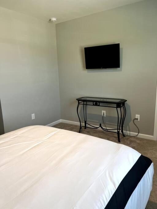 Family Friendly 4Br Home Near Ft Gregg Adams Vsu Petersburg Bagian luar foto